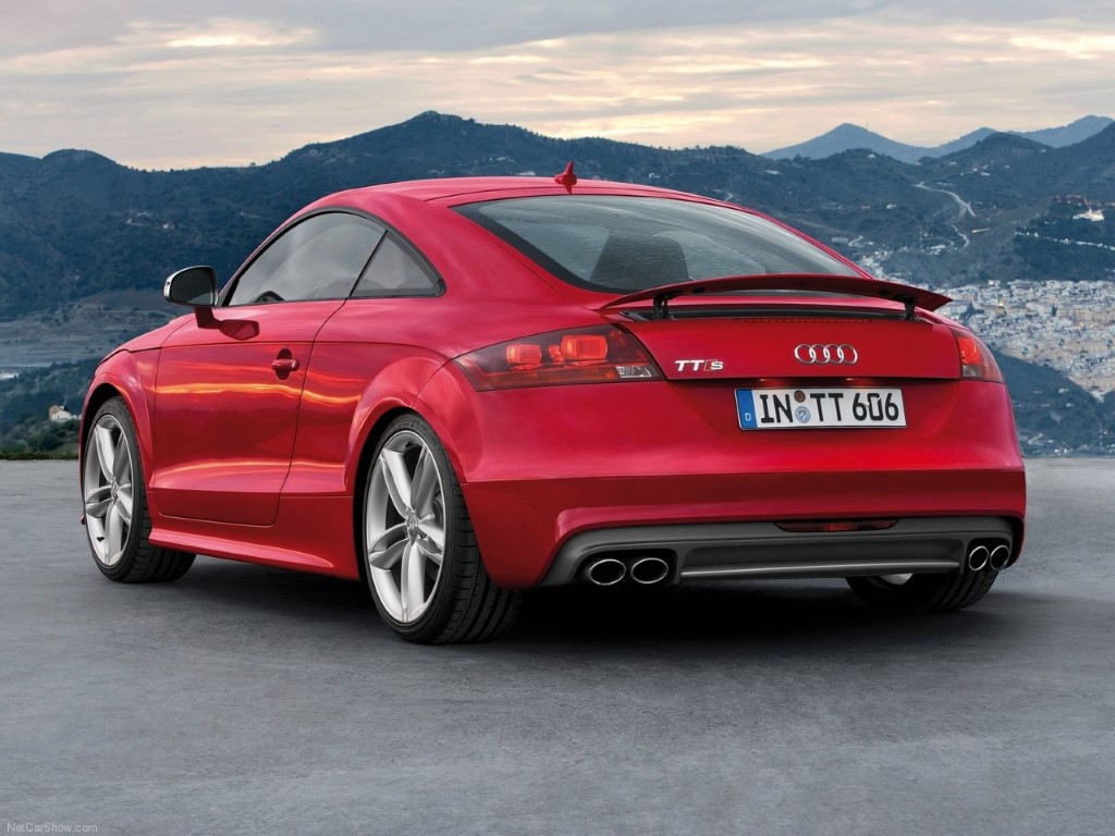 Audi TTS 2.0 TFSI (Automatic)
